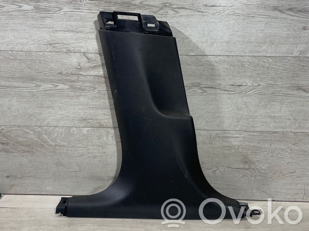 Tesla Model 3 (B) statramsčio apdaila (apatinė) 