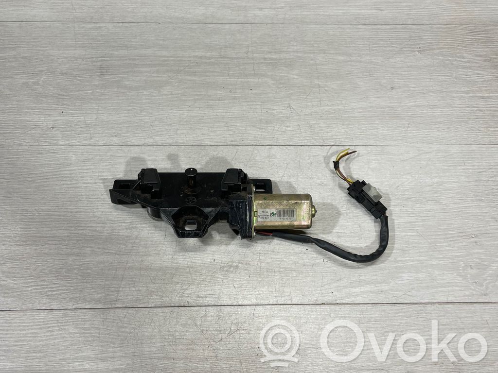 BMW 7 E65 E66 Spyna galinio dangčio 