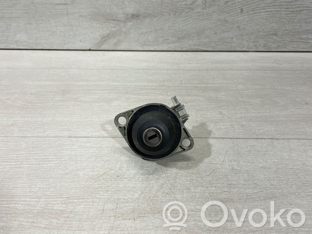 BMW 5 E60 E61 Tailgate exterior lock 