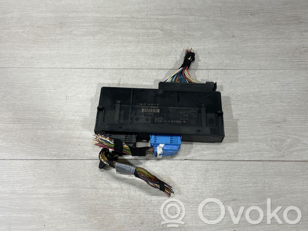 BMW 3 E90 E91 Komforto modulis 