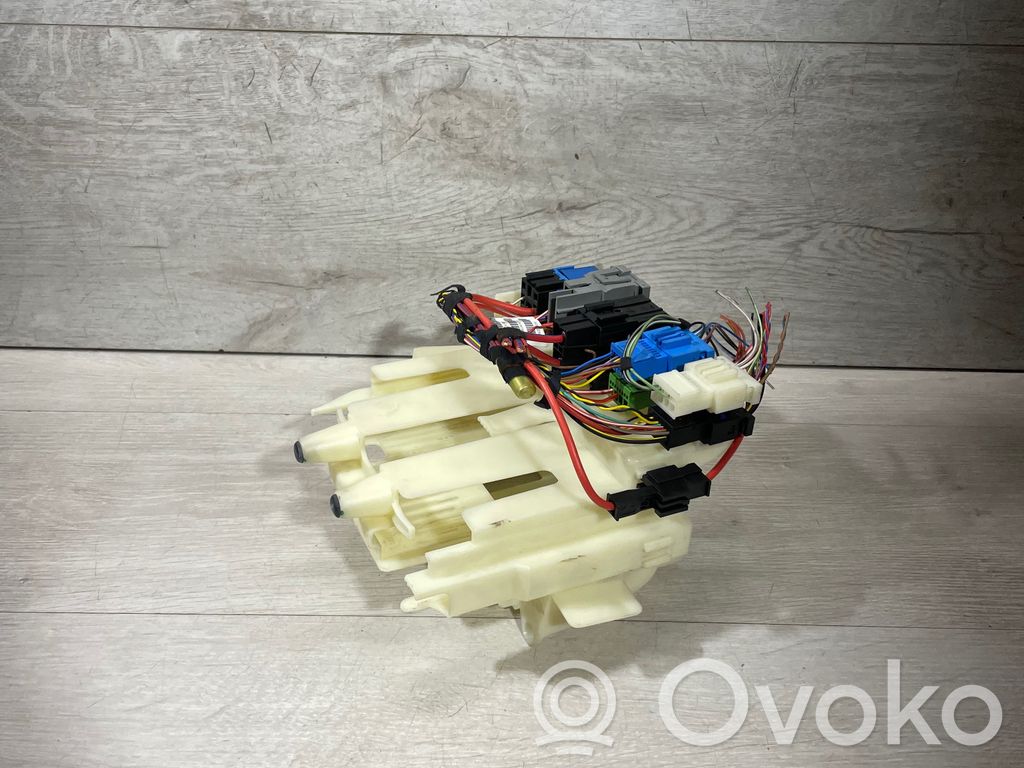 BMW 3 E90 E91 Engine control unit holder 