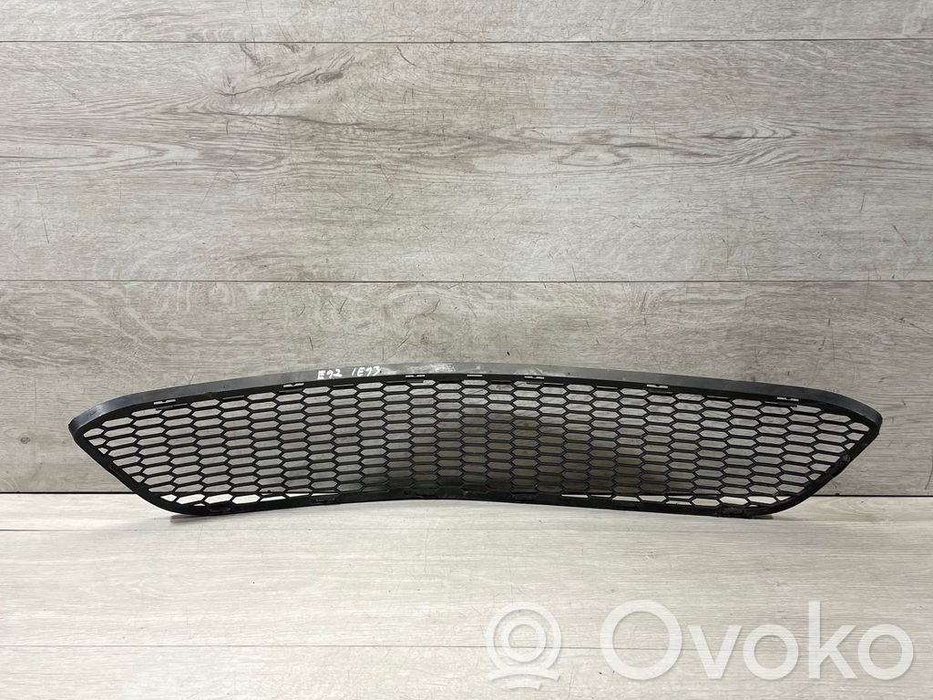 BMW 3 E92 E93 Front bumper lower grill 