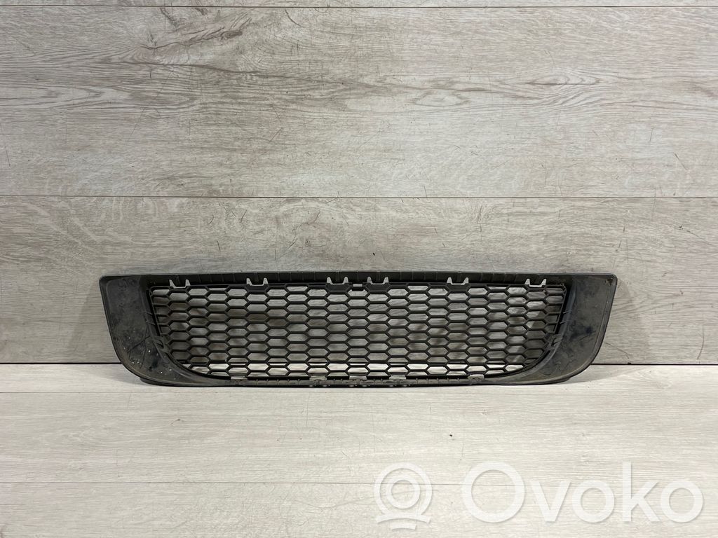 BMW X3 E83 Front bumper lower grill 