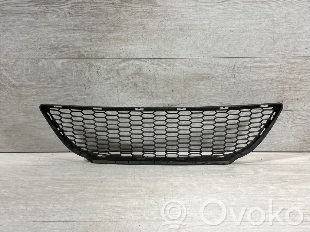 BMW 3 E90 E91 Front bumper lower grill 