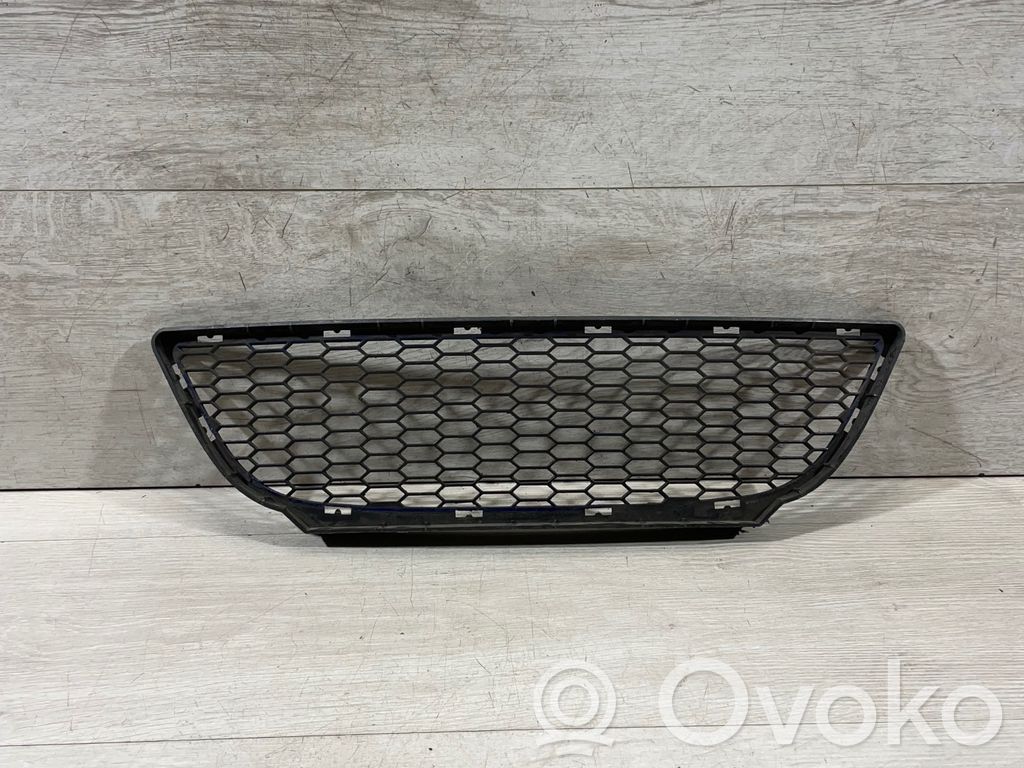 BMW 3 E90 E91 Front bumper lower grill 