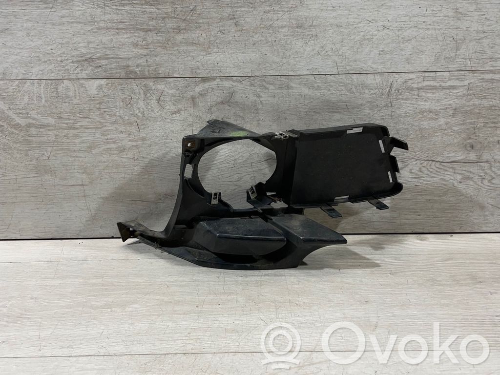 BMW 3 E92 E93 Sumuvalojen kiinnike 