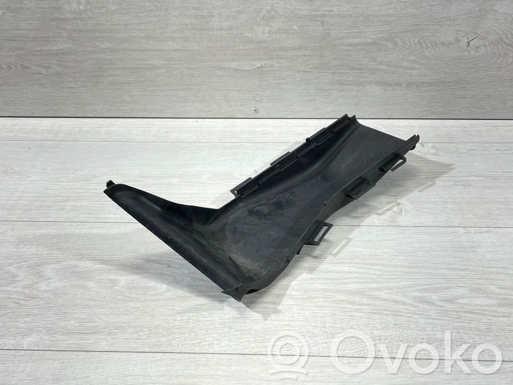 BMW 3 E90 E91 Ilmanoton kanavan osa 
