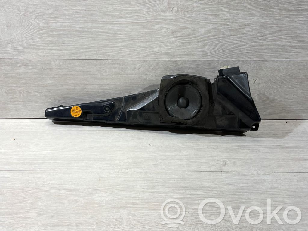 BMW 5 E39 Front door speaker 