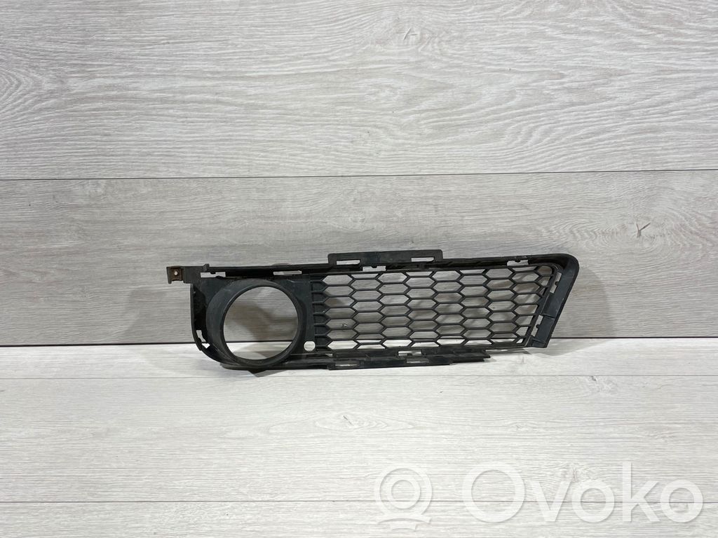 BMW 3 E90 E91 Etusumuvalon ritilä 