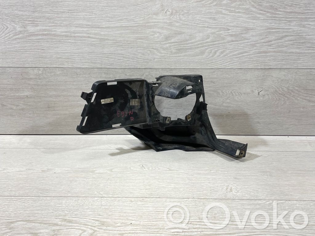 BMW 3 E92 E93 Sumuvalojen kiinnike 