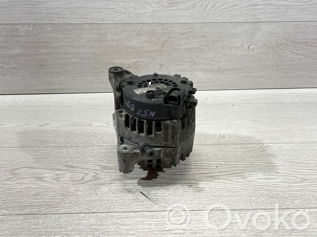 BMW 3 E90 E91 Generator/alternator 