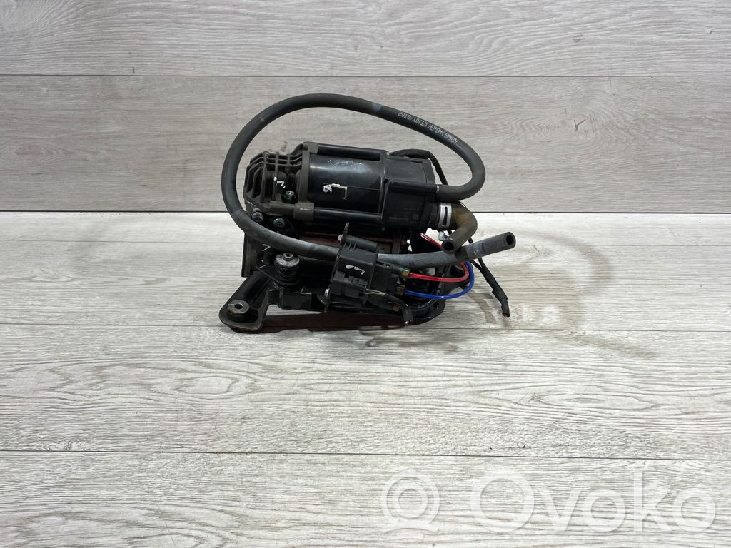 BMW 5 G30 G31 G38 Kompresor zawieszenia tylnego pneumatycznego 