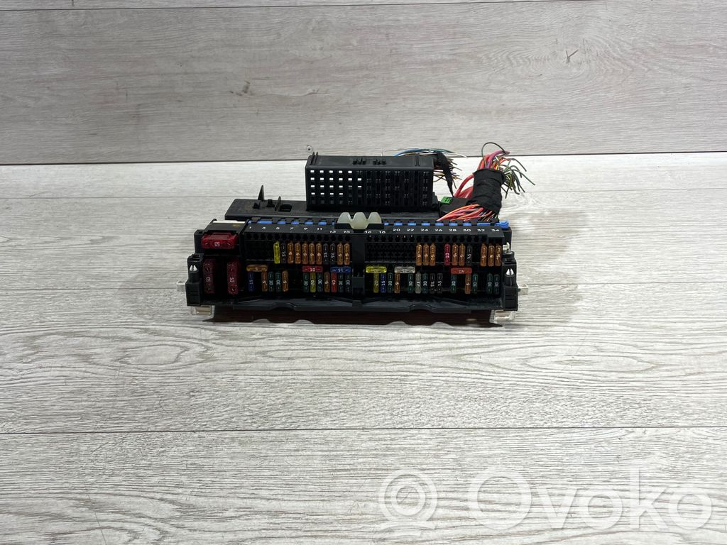 Fuse module   8364542