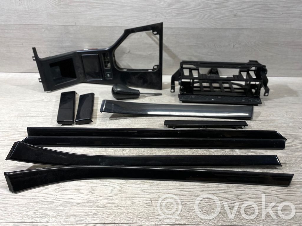 BMW 5 E39 Front door trim bar 