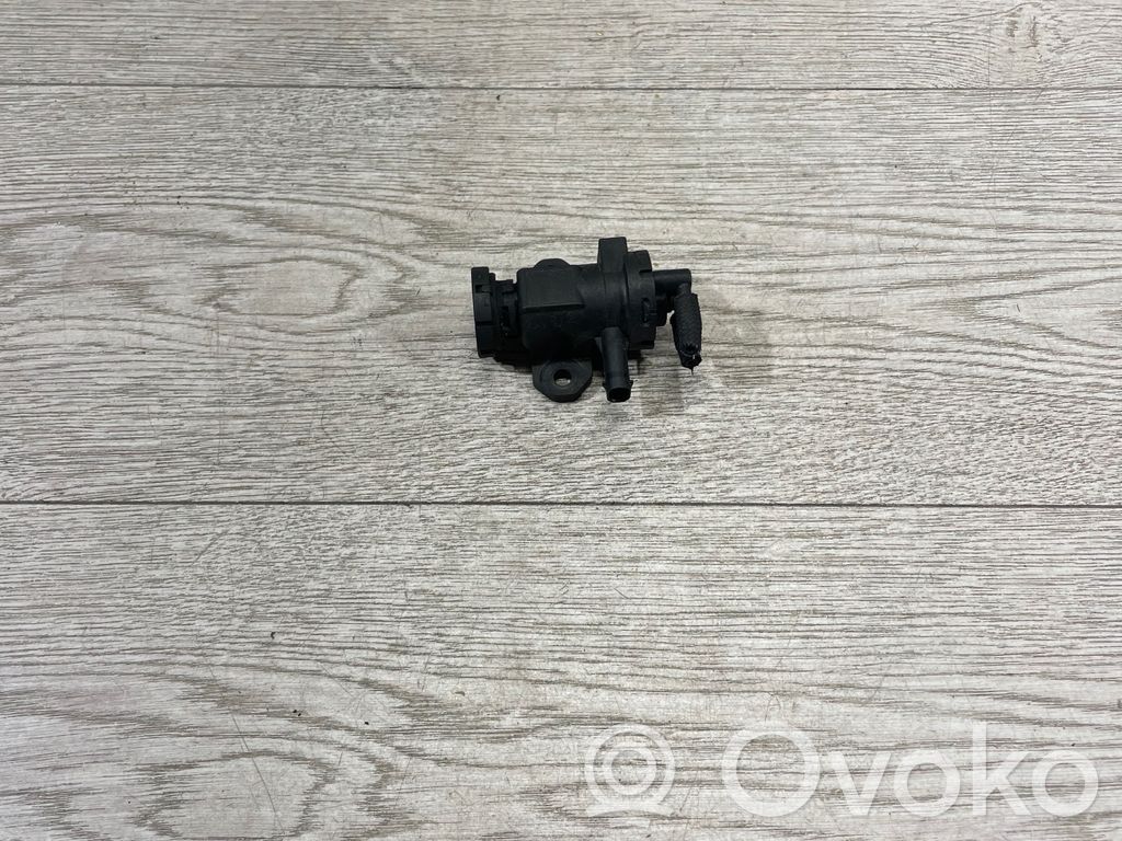 BMW X5 E70 Solenoid supapă turbosuflantă 