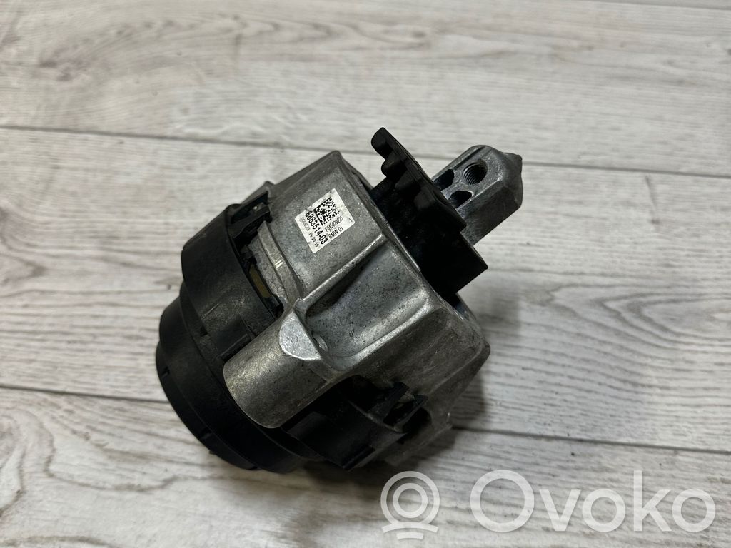 BMW 5 G30 G31 G38 Wspornik / Mocowanie silnika 