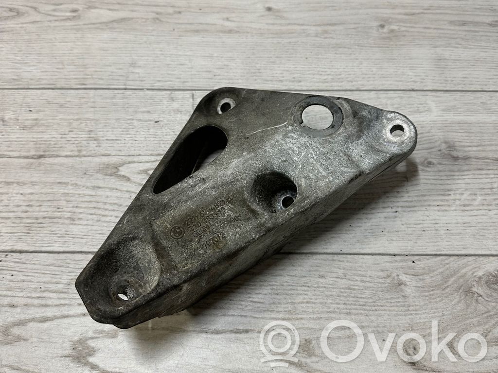 BMW 3 F30 F35 F31 Engine mounting bracket 
