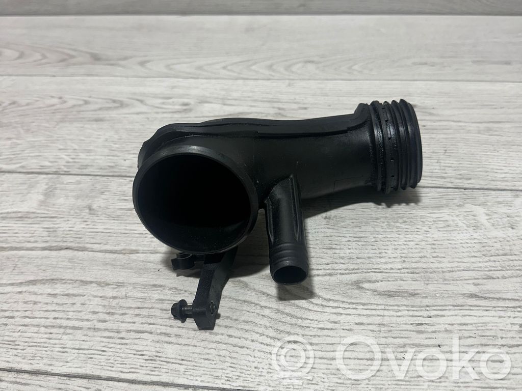 BMW X5 E70 Ilmanoton kanavan osa 