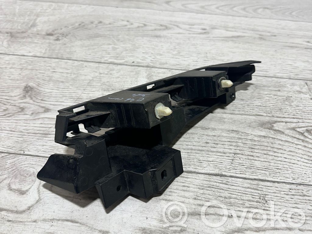Rear bumper mounting bracket   7006823,229443