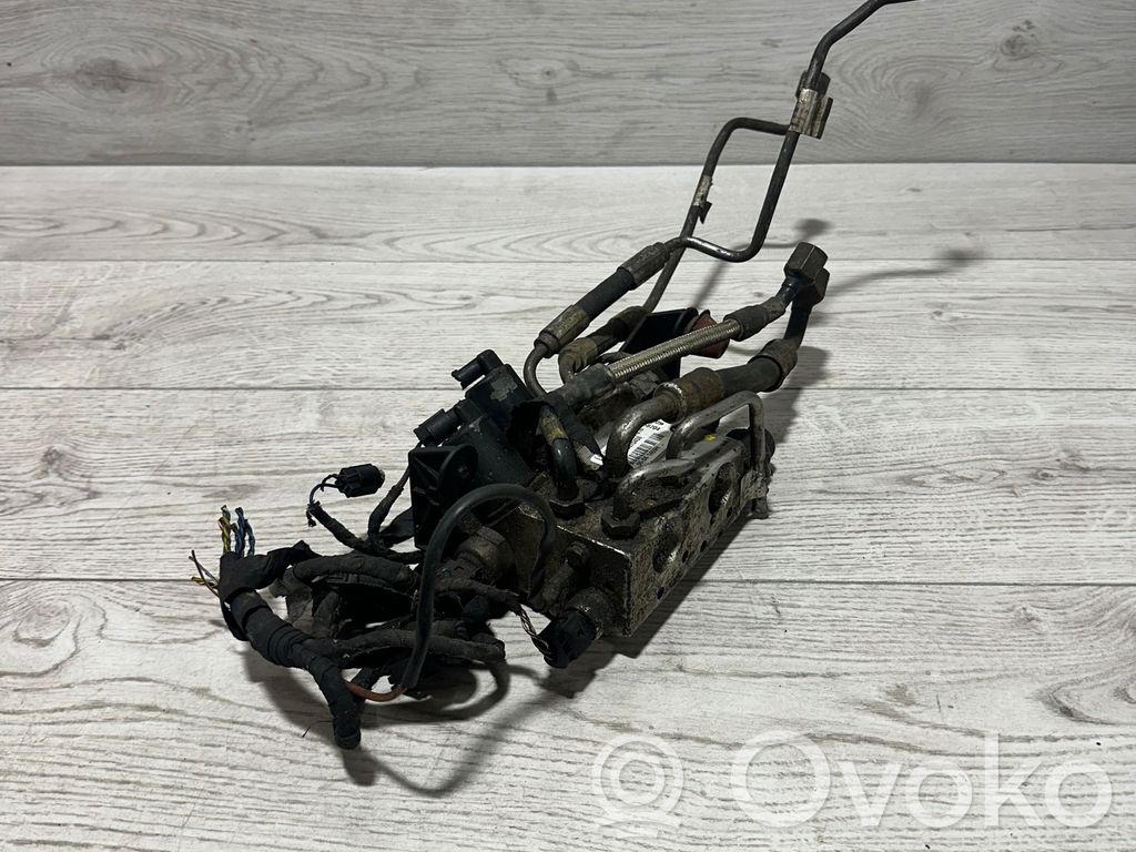 BMW 7 E65 E66 Ansamblu control stabilizator activ cu supapă 
