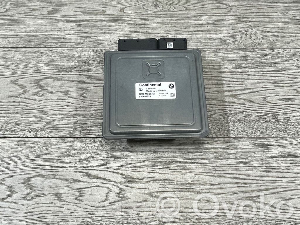 BMW 3 E90 E91 Moottorin ohjainlaite/moduuli 