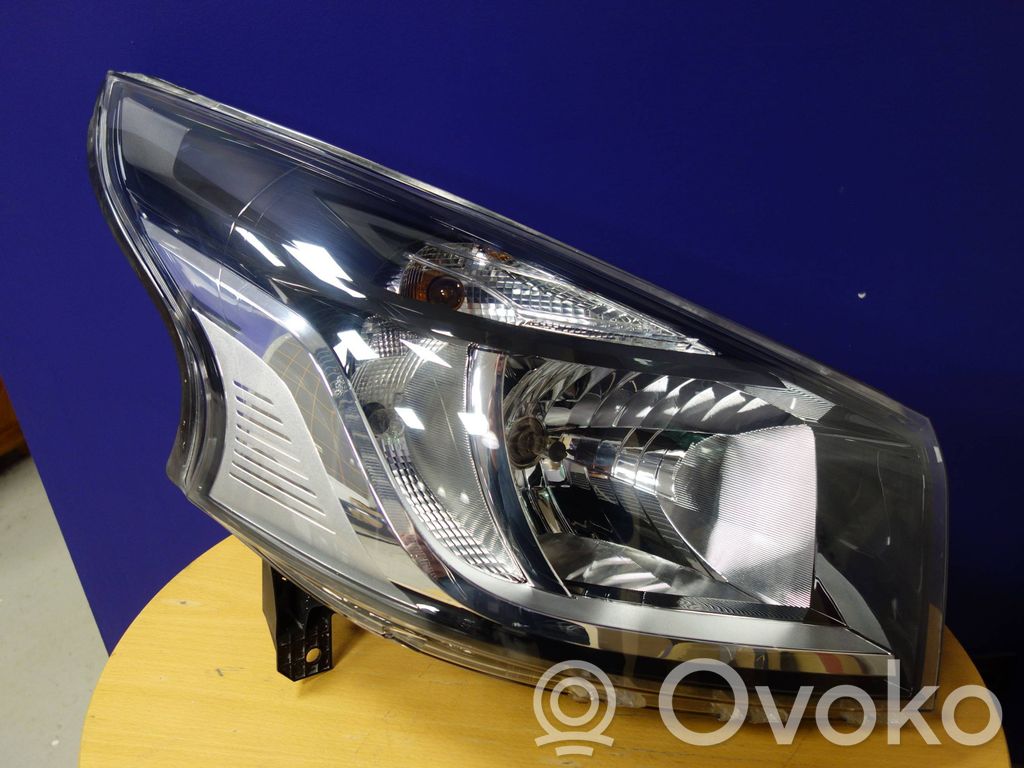 Renault Trafic III (X82) Headlights/headlamps set 