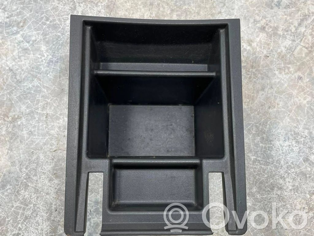 Seat Leon (5F) Armrest 
