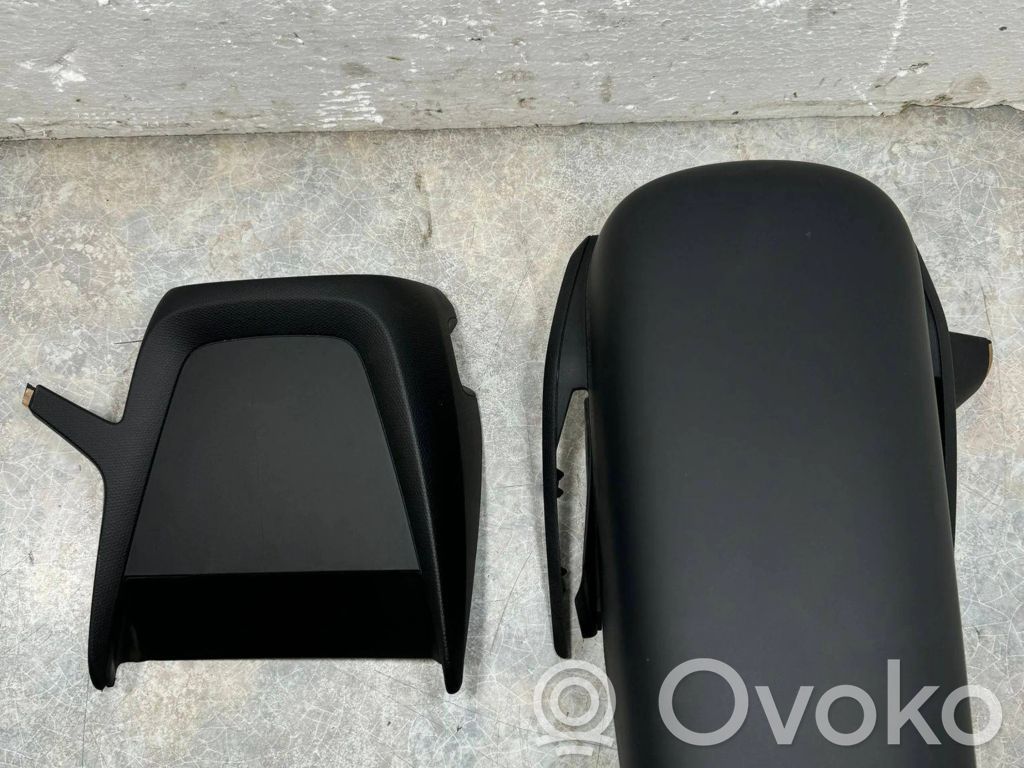 BMW i3 Elementy poszycia kolumny kierowniczej 