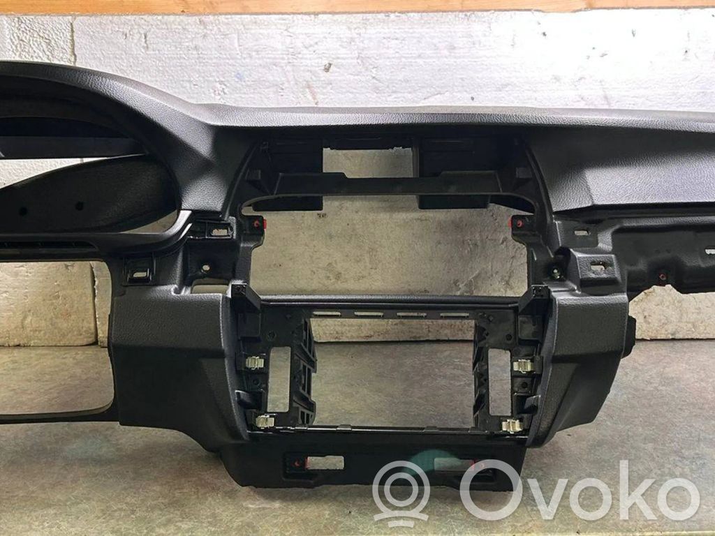 BMW 5 F10 F11 Deska rozdzielcza 