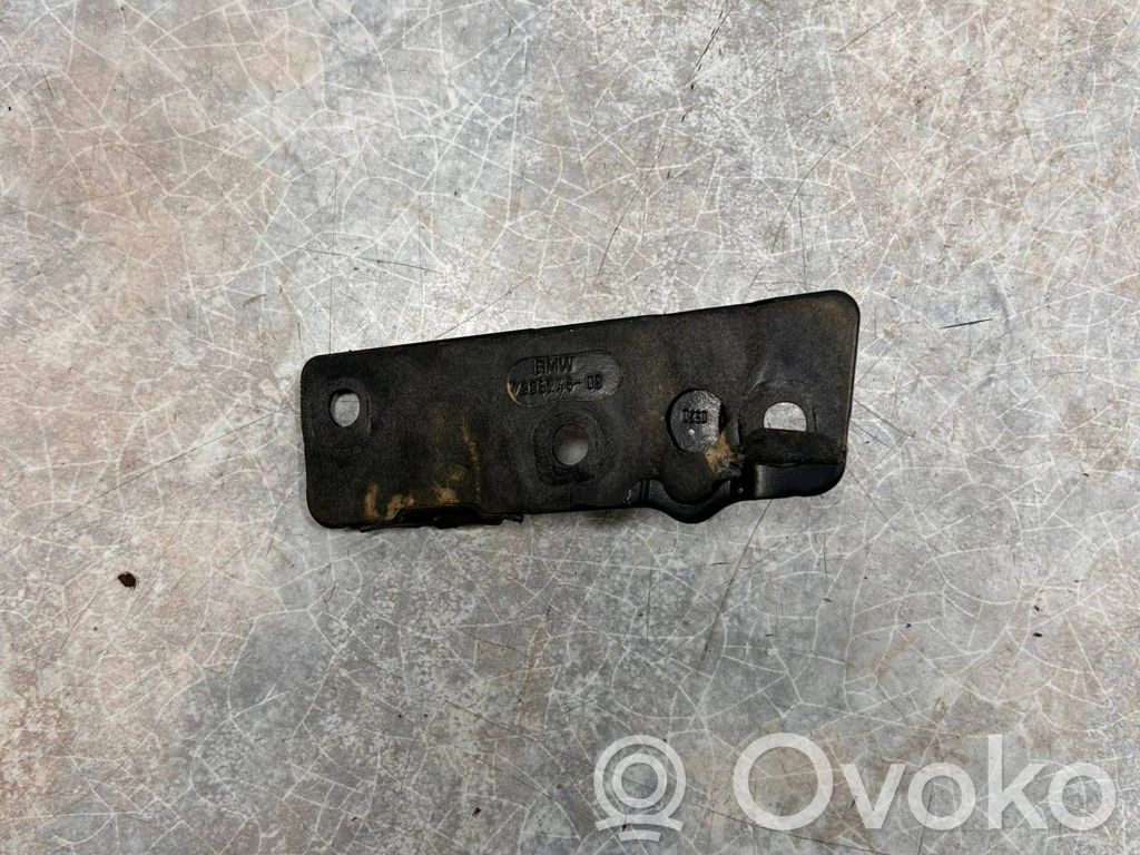 Tailgate/trunk/boot lock/latch/bracket   7335248