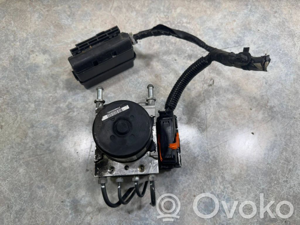 Subaru Legacy ABS Pump 