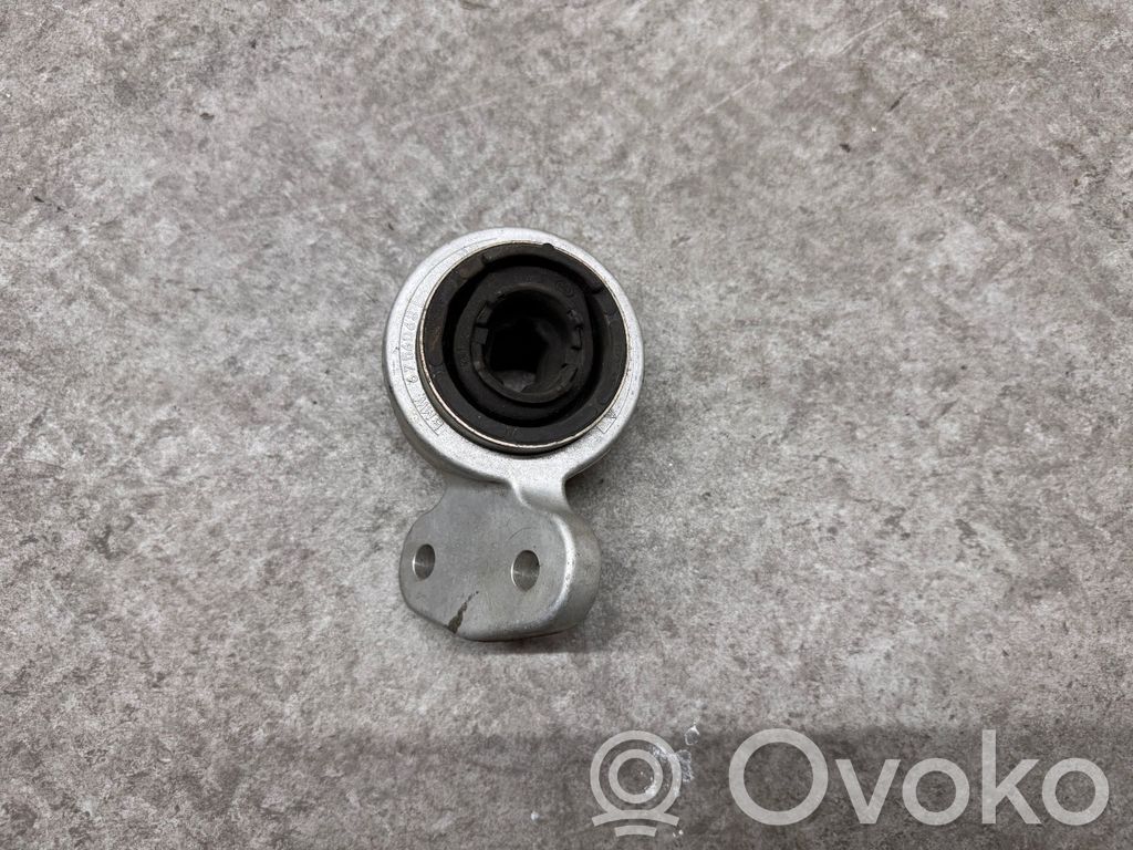 Front wishbone bush   6756063,6783376,31126783376