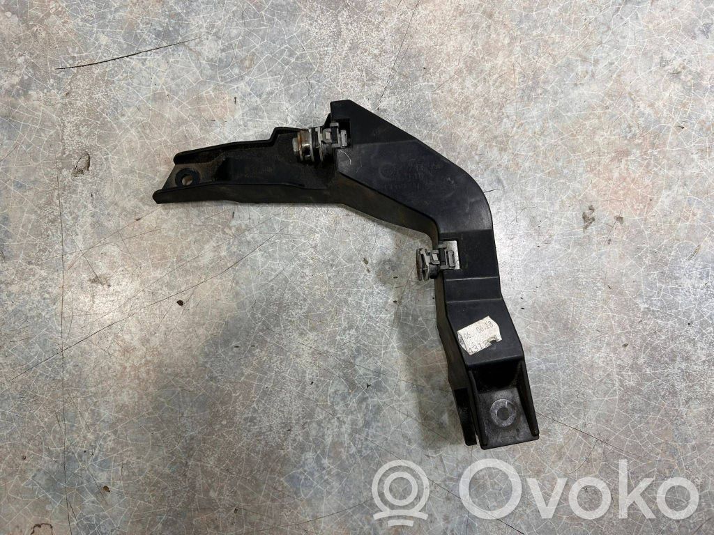 BMW i3 Halterung Scheinwerfer 