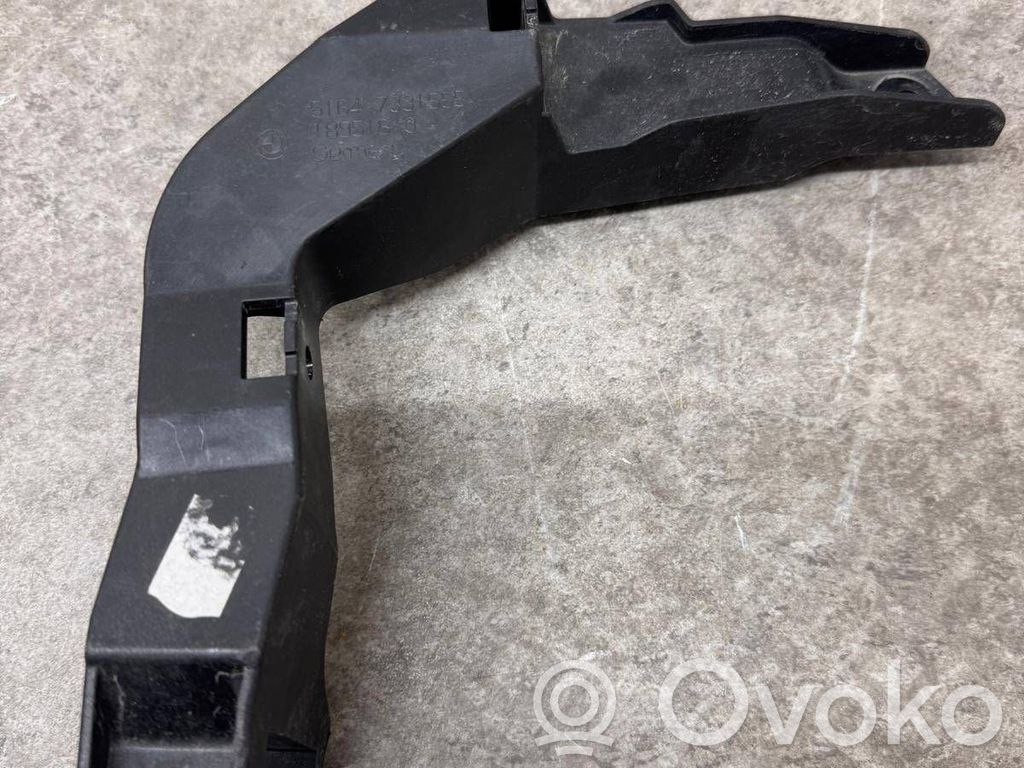 BMW i3 Headlight/headlamp mounting bracket 