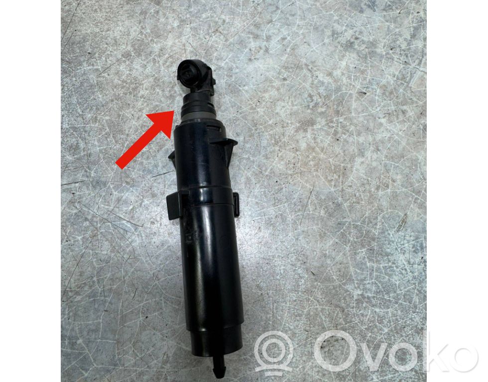 BMW X5 F15 Dysza spryskiwacza lampy przedniej 
