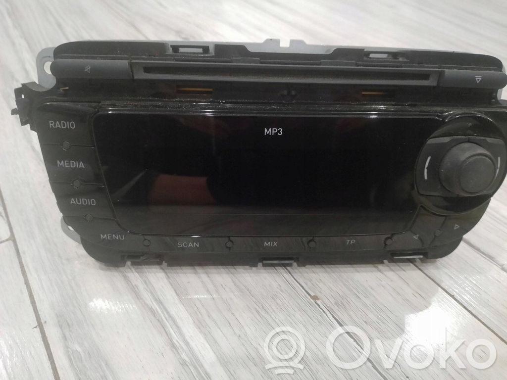 Seat Ibiza IV (6J,6P) Panel / Radioodtwarzacz CD/DVD/GPS 