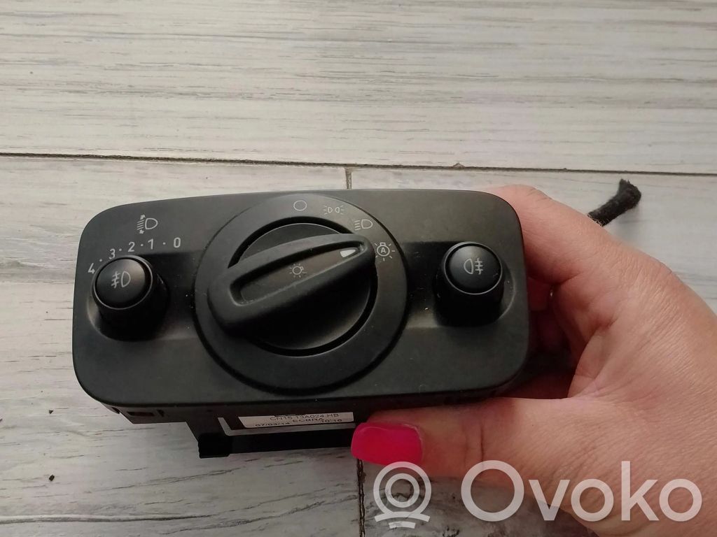 Ford Ecosport Light switch 