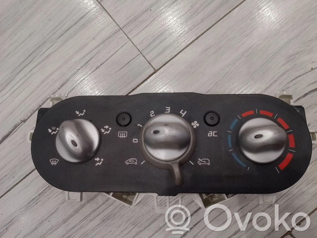 Renault Twingo II Unidad de control climatización 