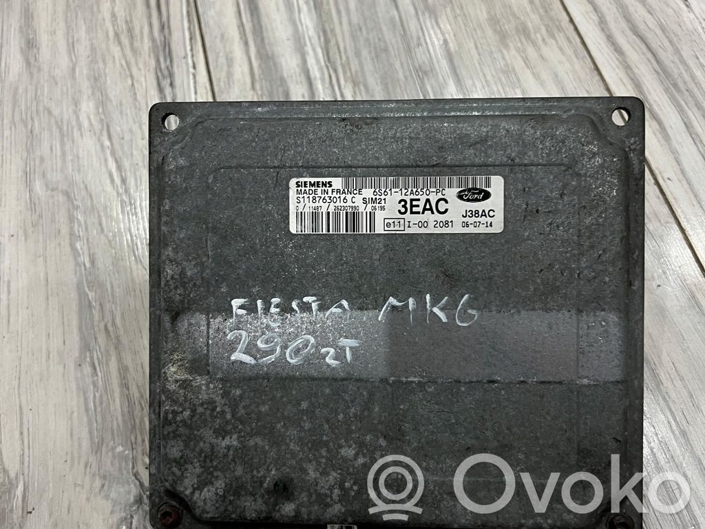 Ford Fiesta Engine control unit/module ECU 