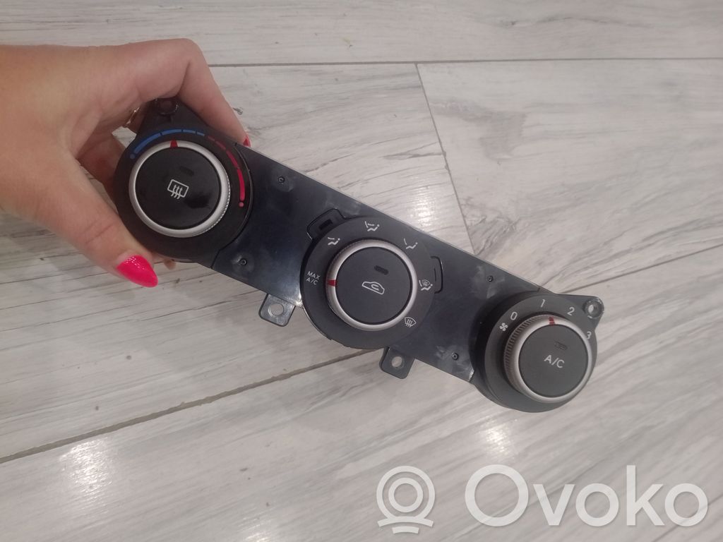 KIA Ceed Climate control unit 