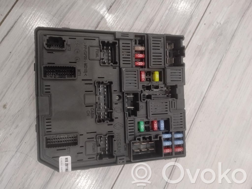 Nissan Pulsar Fuse box set 