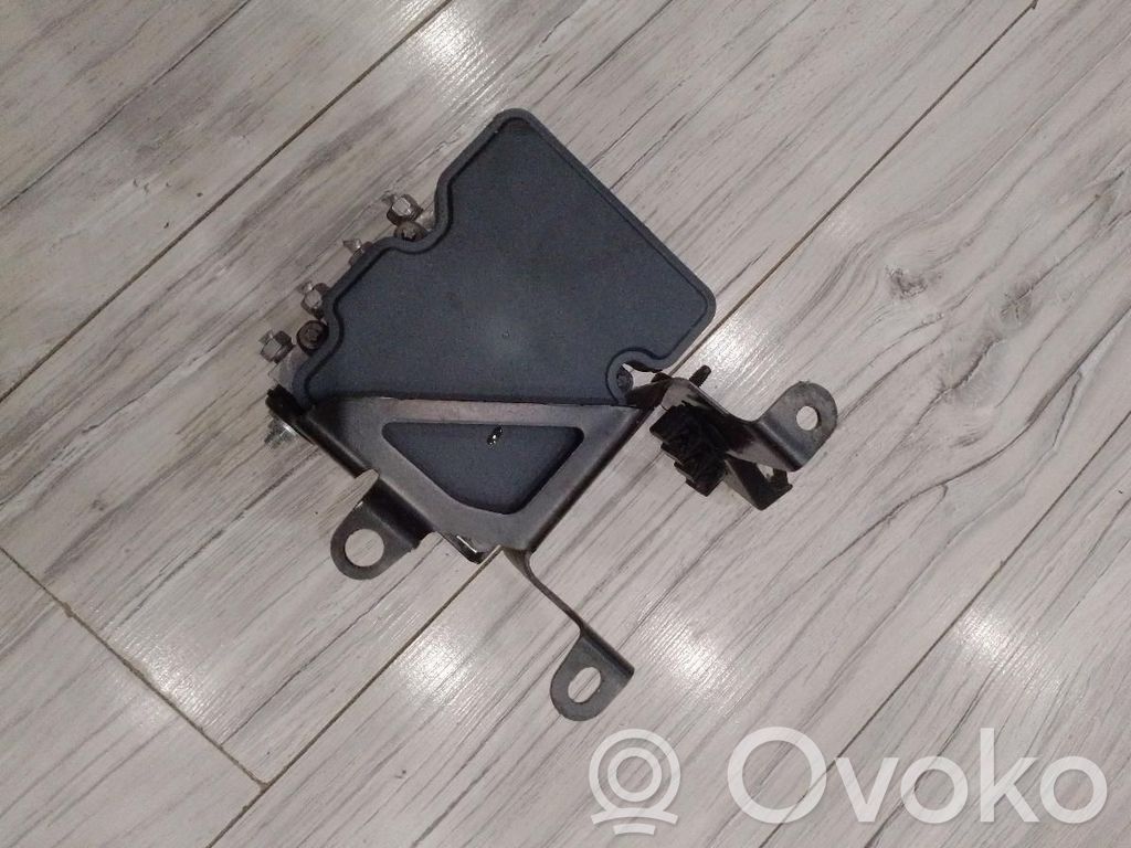 Renault Twingo III ABS bloks 