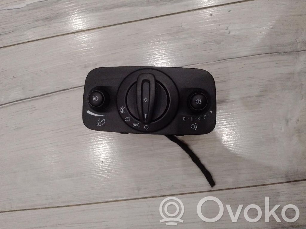 Ford C-MAX II Light switch 