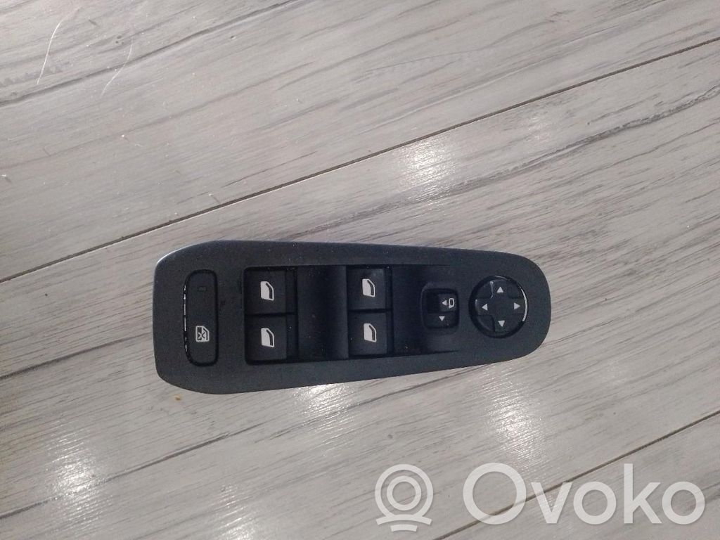 Peugeot 308 Electric window control switch 