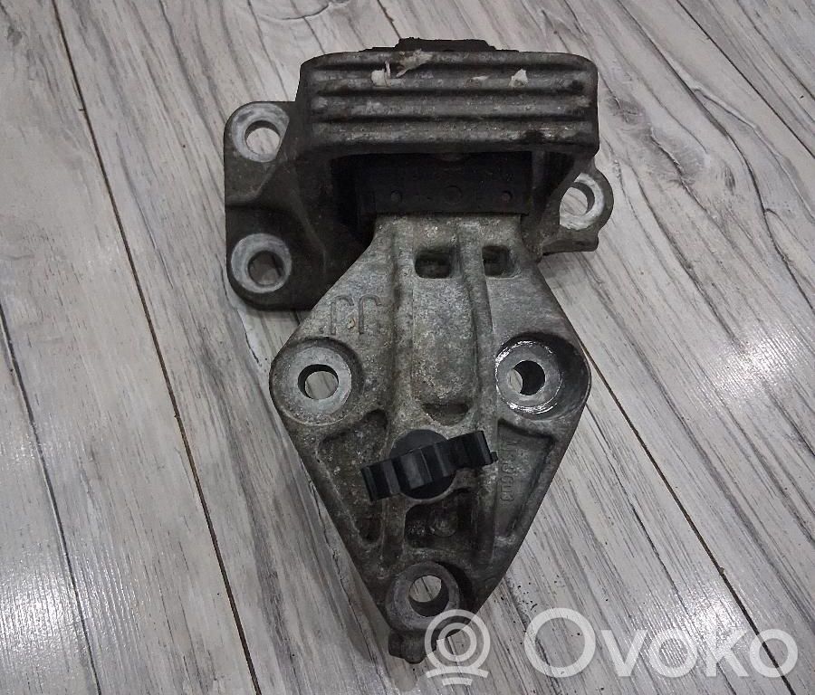 Renault Megane III Engine mount vacuum valve 
