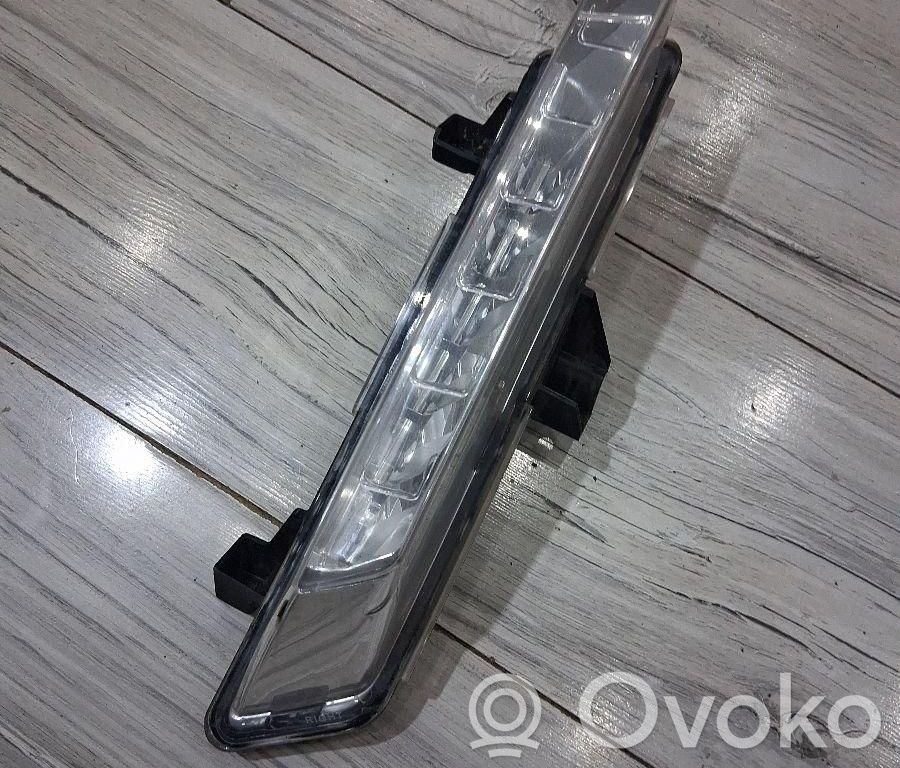 Renault Clio IV Proiector lumini zi LED 