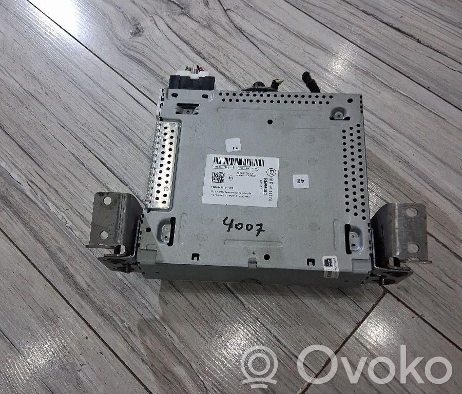 Renault Captur Panel / Radioodtwarzacz CD/DVD/GPS 