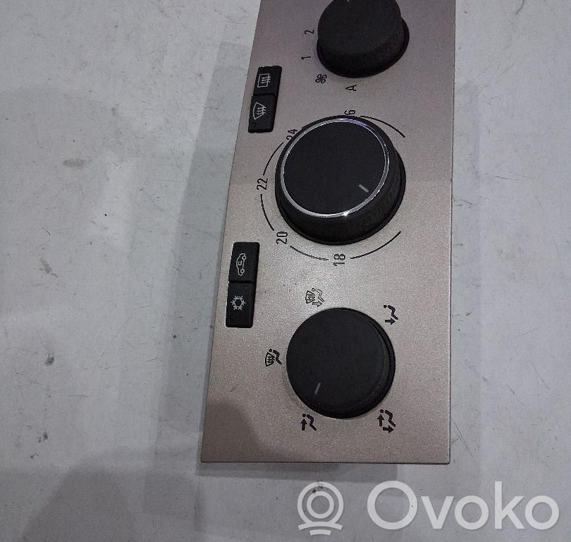 Opel Astra H Climate control unit 