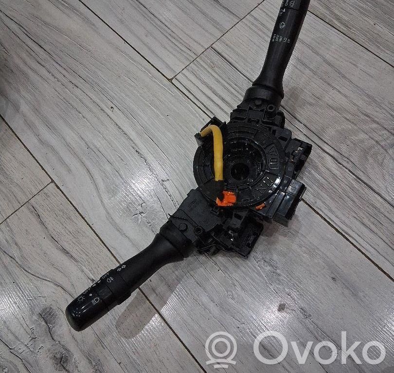 Peugeot 107 Lukturu tīrītāju slēdzis 