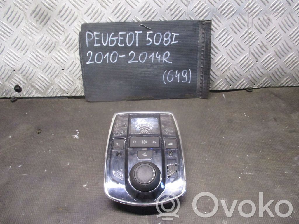 Peugeot 508 Luz del asiento delantero 